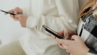 Dampak Fenomena Oversharing Terhadap Kehidupan Nyata Seseorang