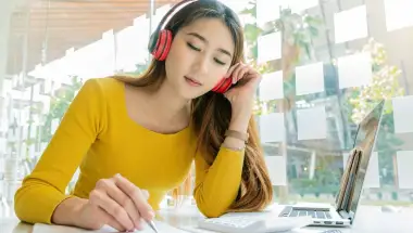 Alasan Kebiasaan Menonton Konten dengan Kecepatan Dua Kali Lipat Bisa Mengubah Otak Kita