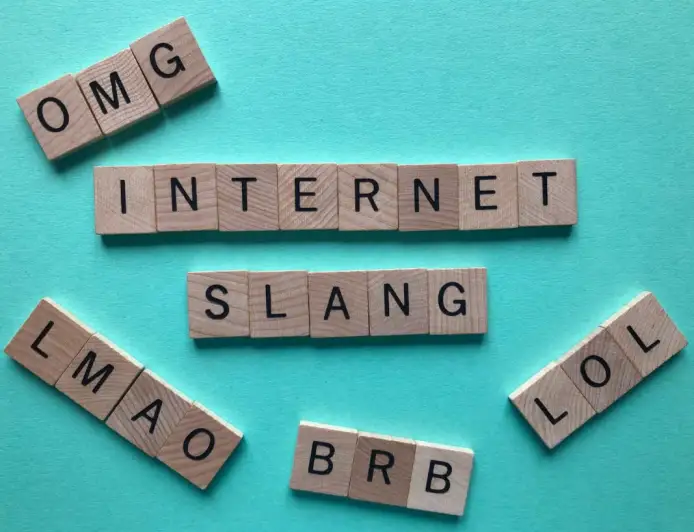 Evolusi Bahasa Slang Internet dari Era Kaskus Hingga Era Gen Alpha